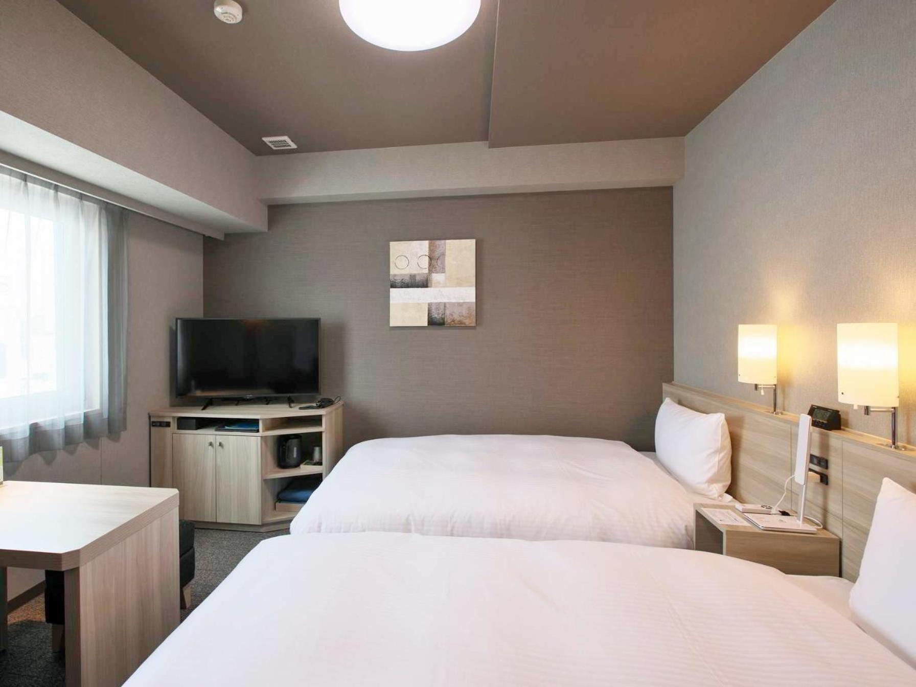 Hotel Route Inn Hiratsukaeki Kitaguchi Kültér fotó